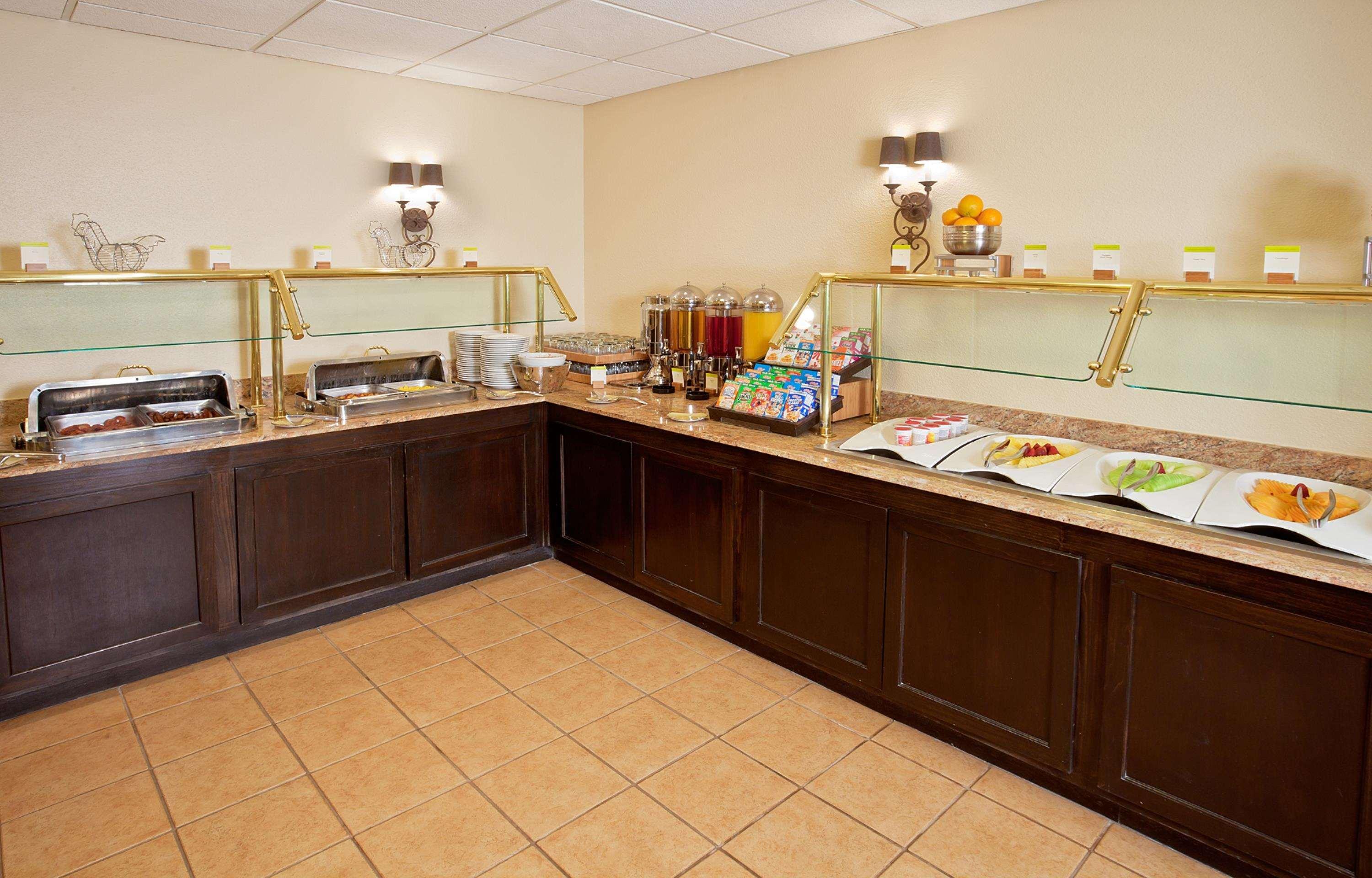 Hotel Doubletree By Hilton Santa Fe Restaurant foto